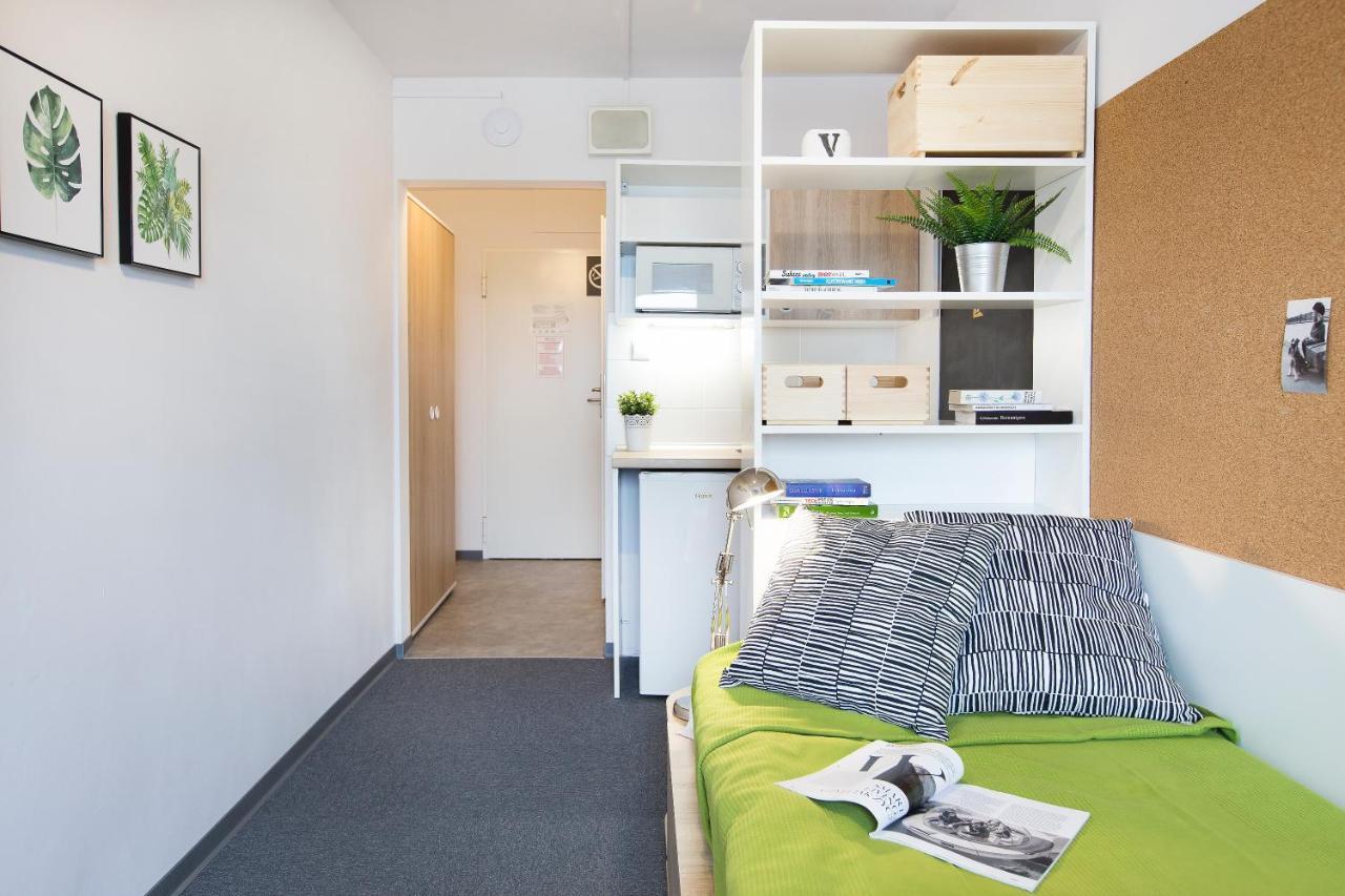Chillout Dorm Poznan公寓式酒店 外观 照片